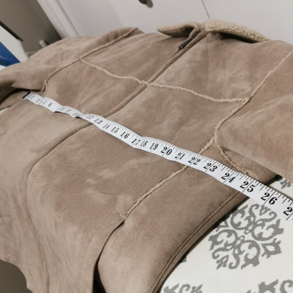 Kenneth Cole Beige Shearling Jacket - Picture 5 of 8